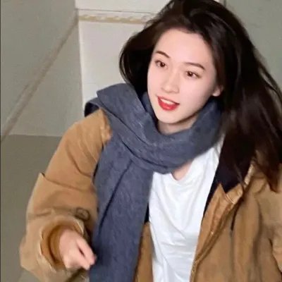 蜜桃女孩